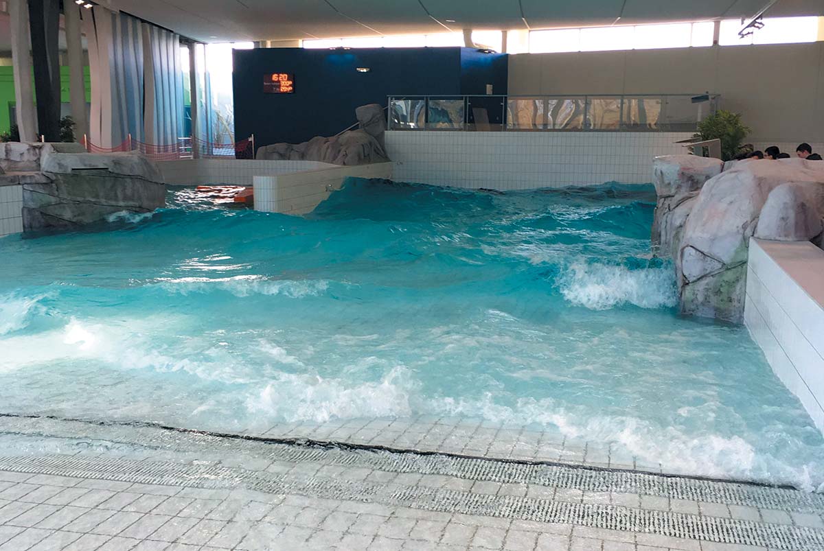 aquaparc saint-nazaire piscine a vagues